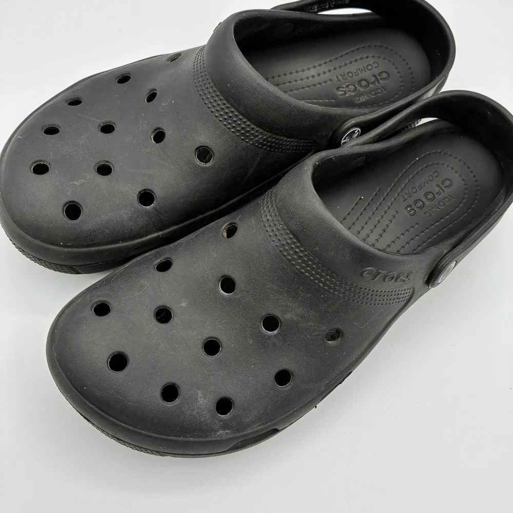 Crocs Classic Coast Clogs Mens 12 Black Slip On Backstrap Outdoor Water Sandal